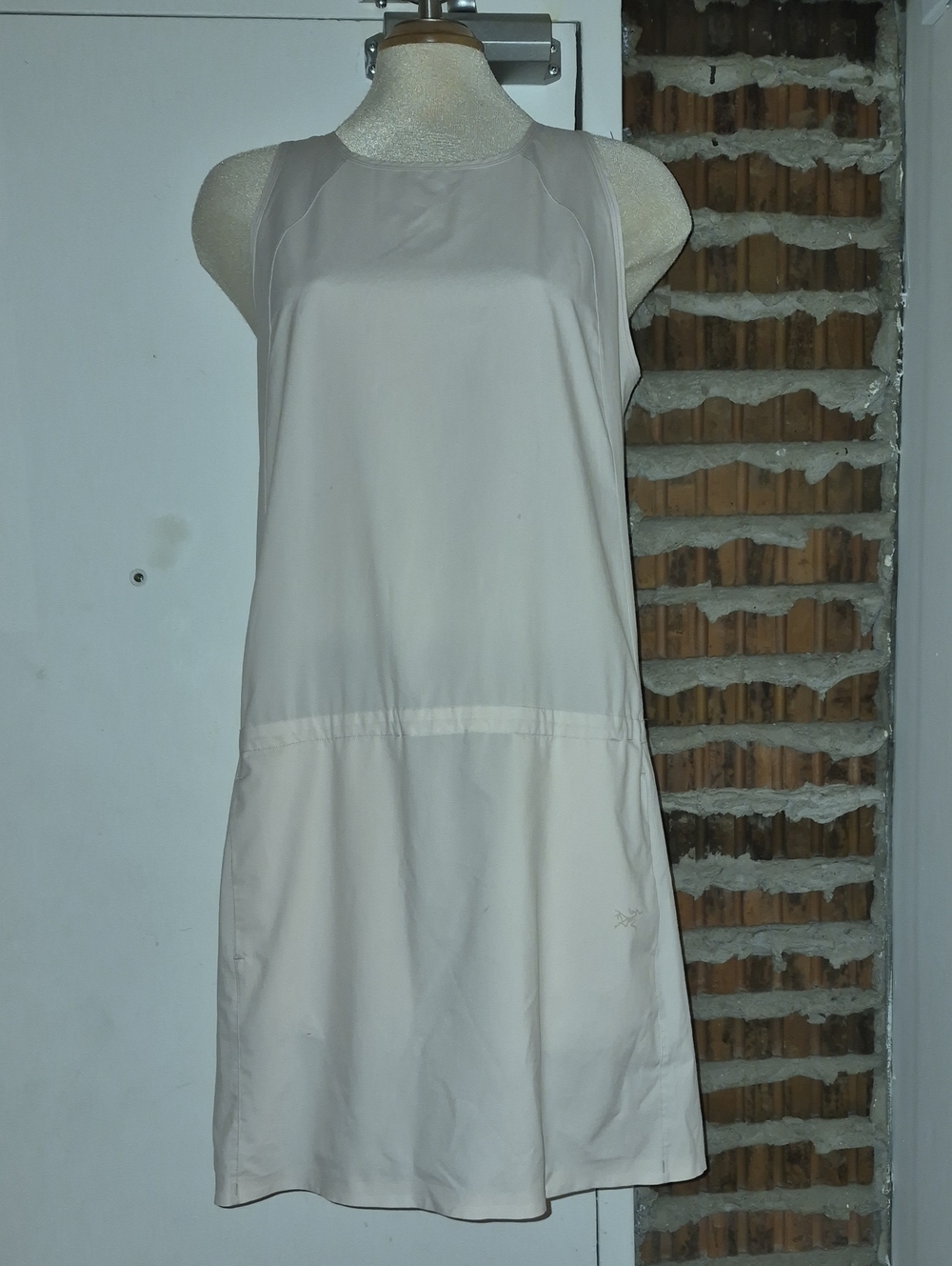 Arc'teryx Dress Contenta Shift Pale Pink Size M MEDIUM